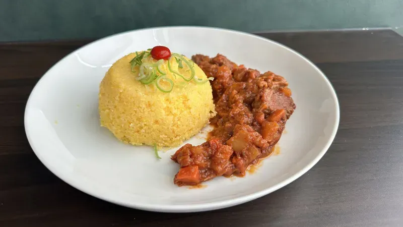 とうもろこしのクスクス 〜牛バラ肉の煮込み〜