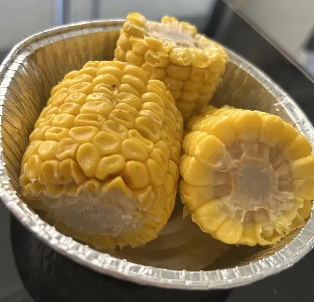 塩ゆでとうもろこし